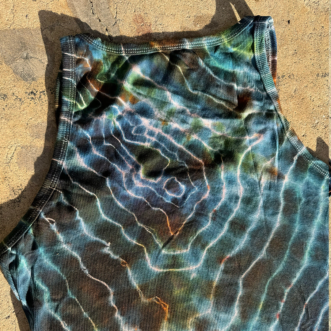 EXTRA LARGE CROP TANK TOP