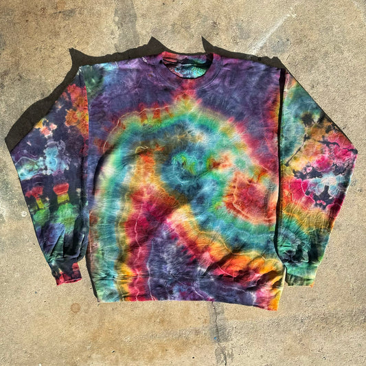 MEDIUM CREWNECK SWEATSHIRT