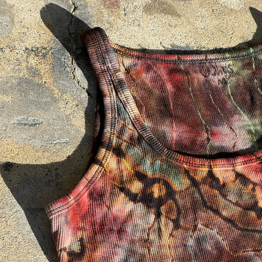 MEDIUM CROP TANK TOP