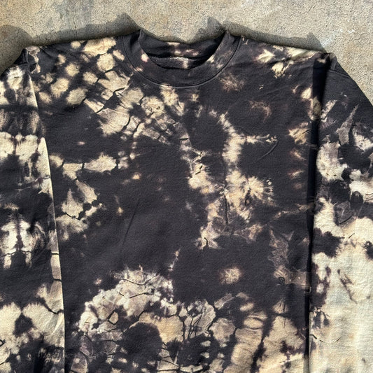 MEDIUM CREWNECK SWEATSHIRT